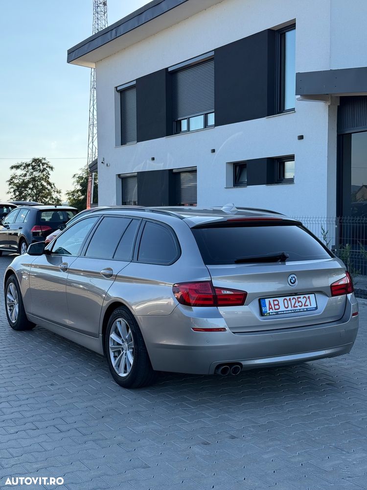 BMW Seria 5 520d - 5