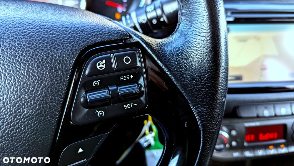 Kia Ceed 1.6 GDI ISG Dream-Team Edition - 35