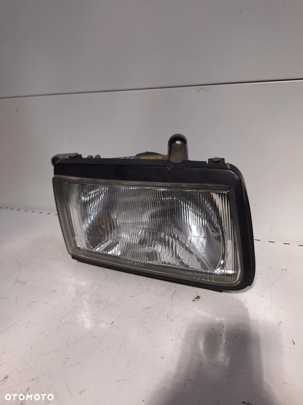 Lampa przednia przód do Opel Frontera B 3d   1305235379  (58/1)
