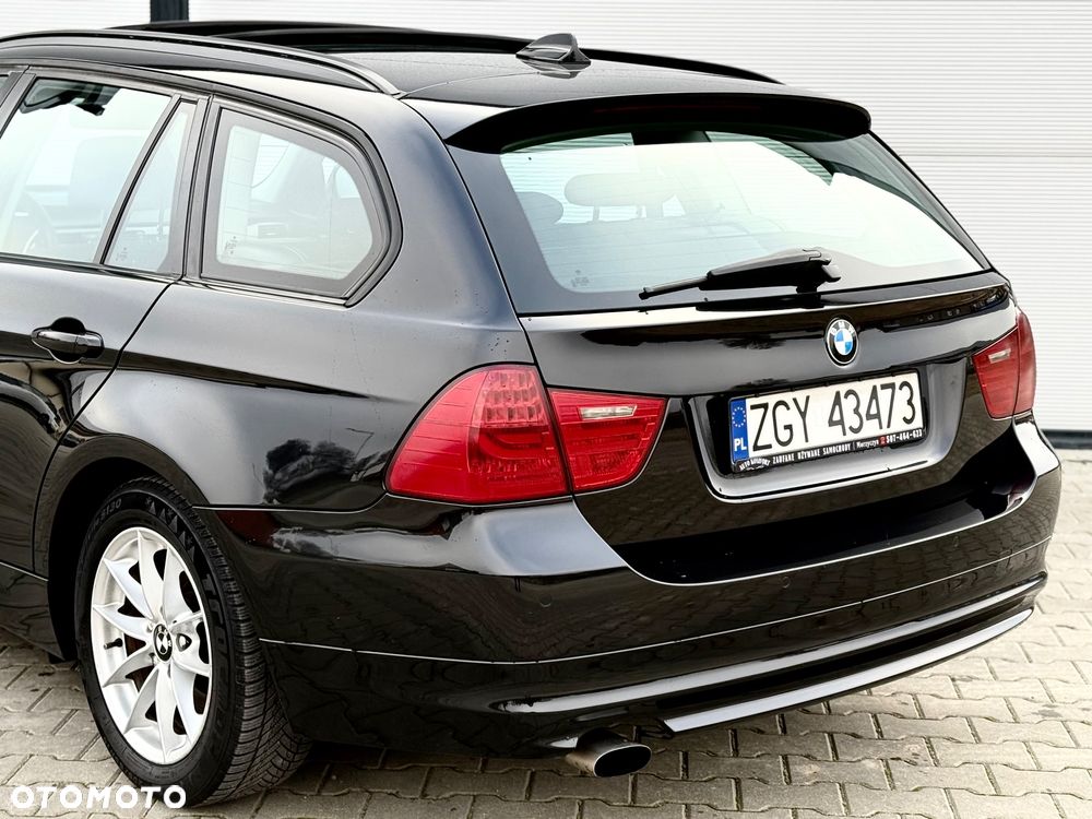 BMW Seria 3 318i - 17