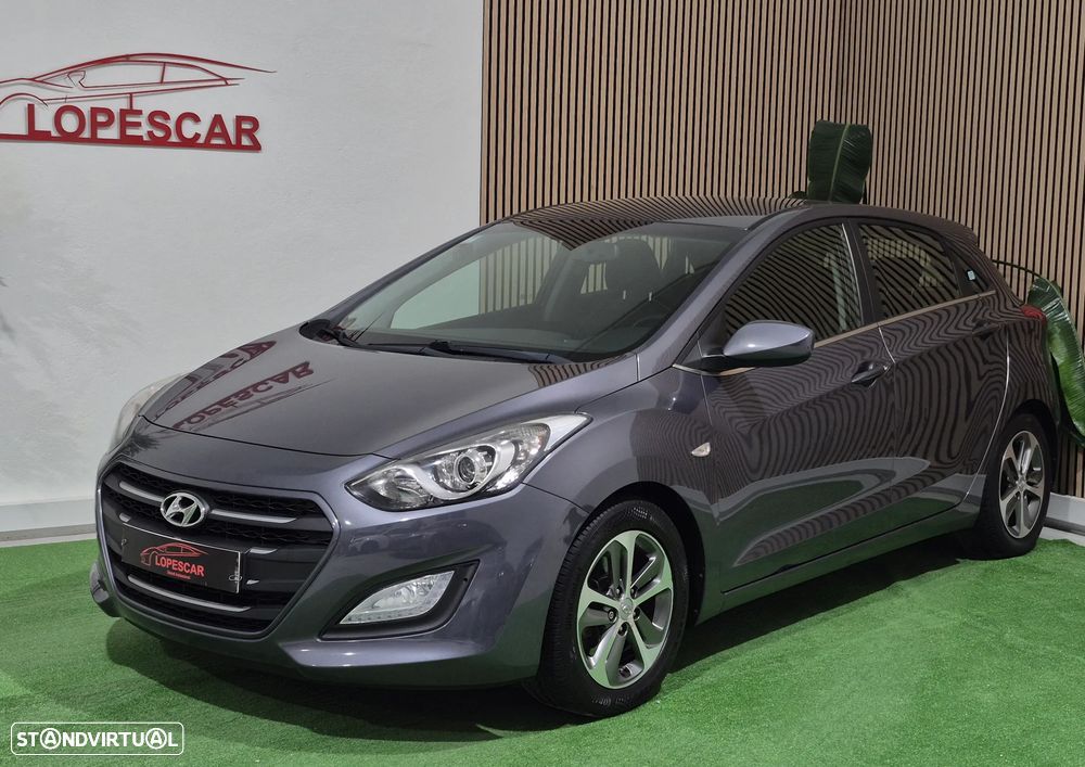 Hyundai i30 1.6 CRDI Blue Comfort J16 - 1