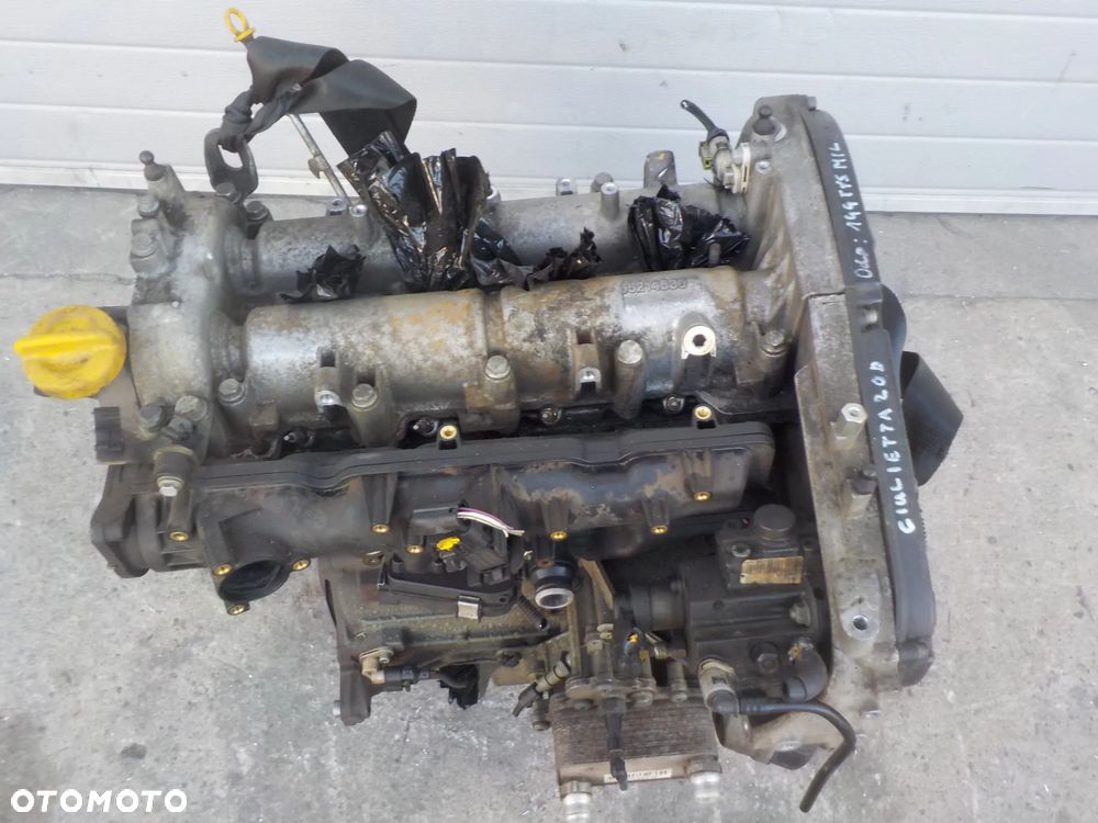 ALFA ROMEO GIULIETTA 2.0 JTD SILNIK Z POMPĄ WTRYSKOWĄ 940A4000 - 2