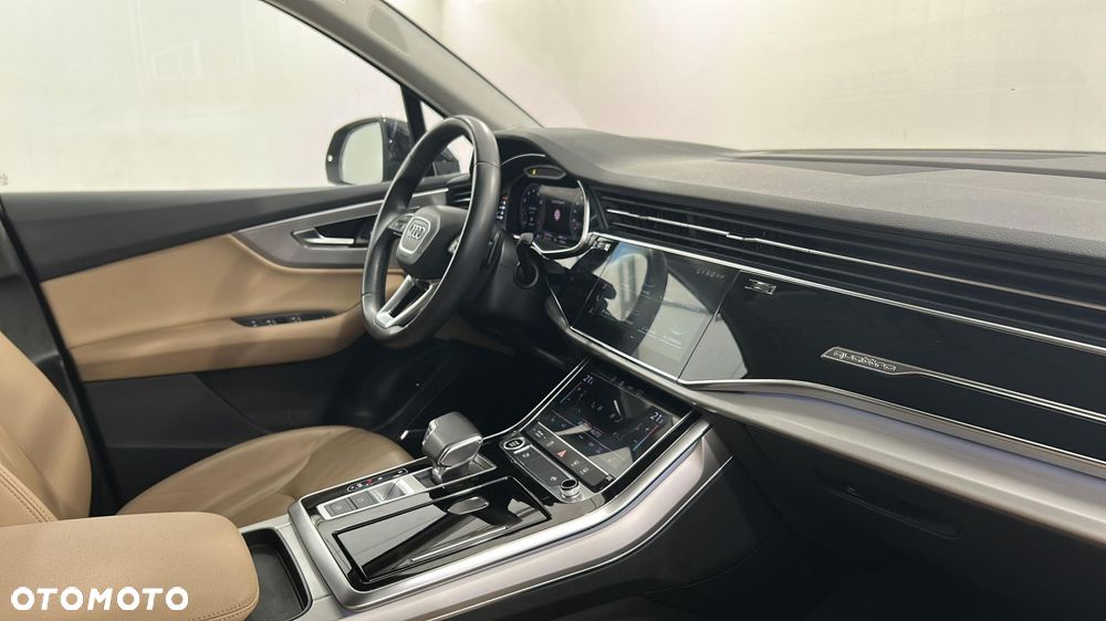 Audi Q7 55 TFSI quattro tiptronic - 15