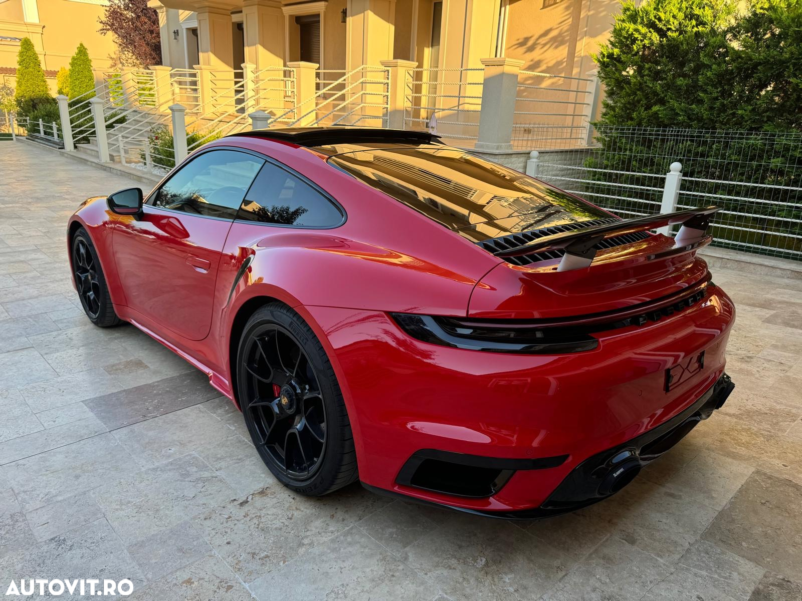 Porsche 911-TURBO-S - 7