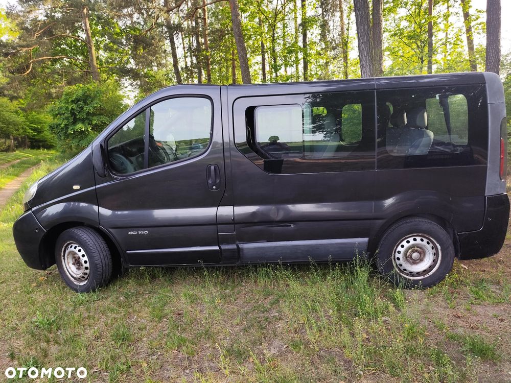 Renault Trafic Passenger - 18
