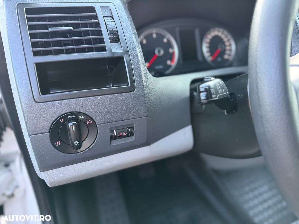 Volkswagen Transporter - 15