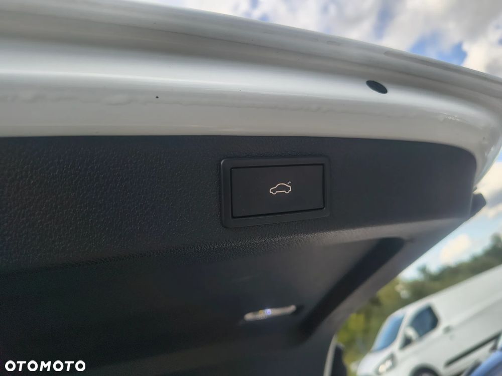 Skoda Superb 2.0 TDI DSG Sportline - 26