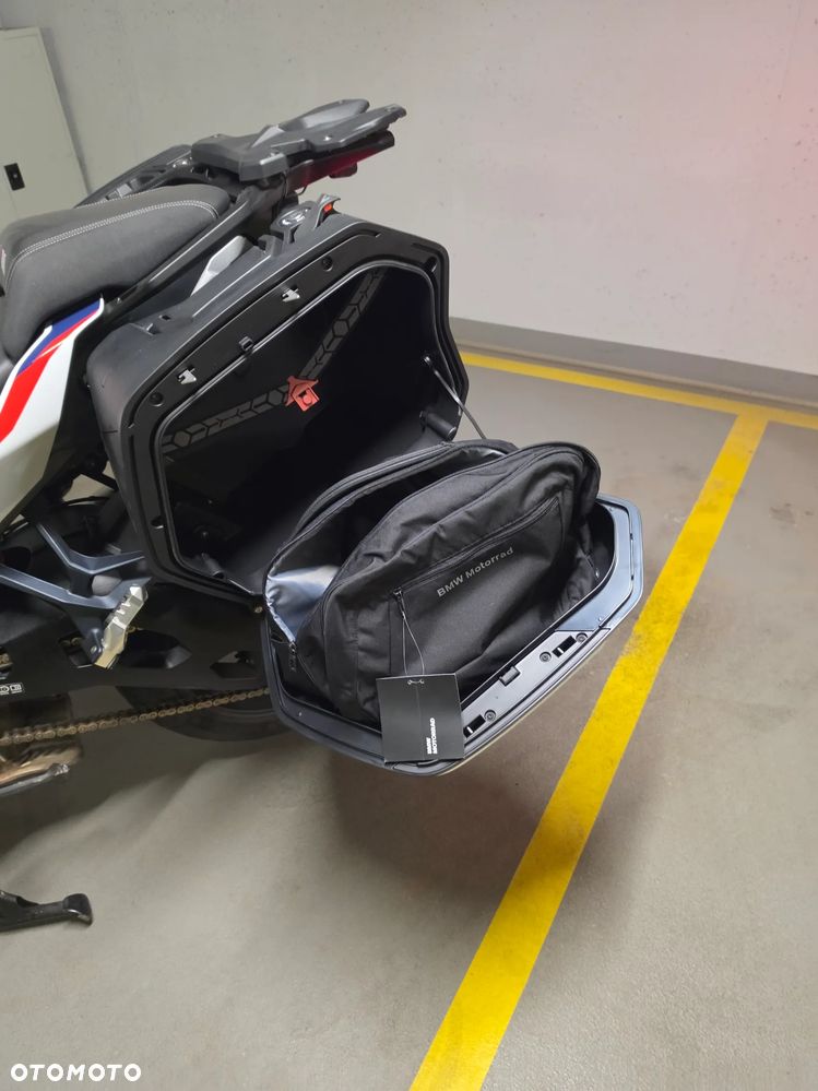 BMW XR - 13