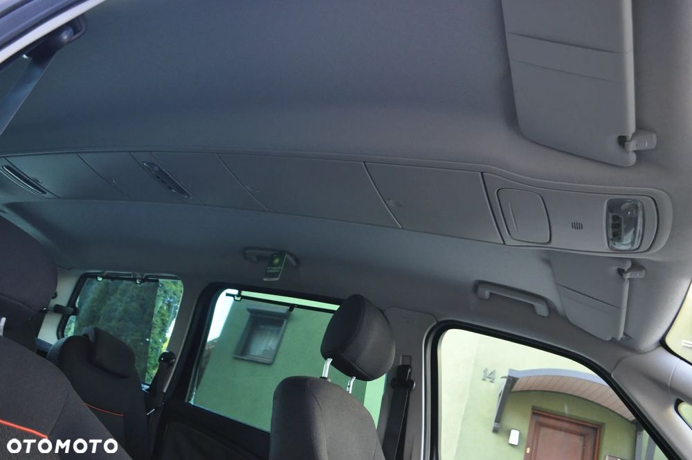 Ford Galaxy 2.0 TDCi Ghia - 27