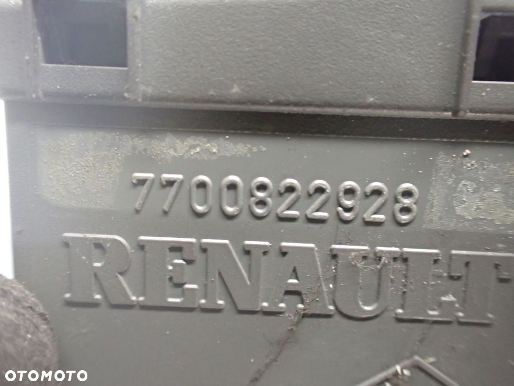DRZWI LEWY PRZÓD RENAULT TRAFIC II 1.9 - 22