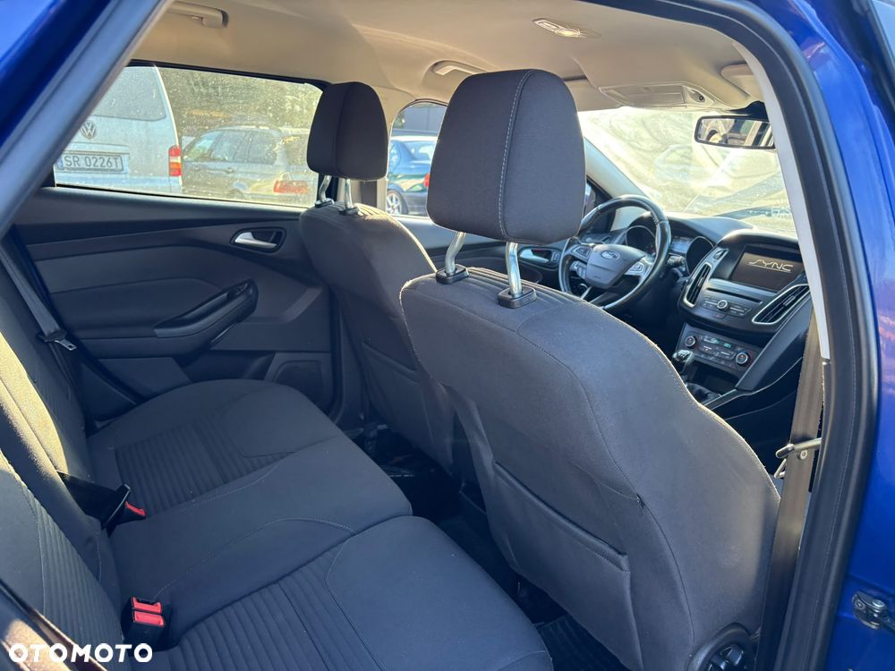 Ford Focus - 10
