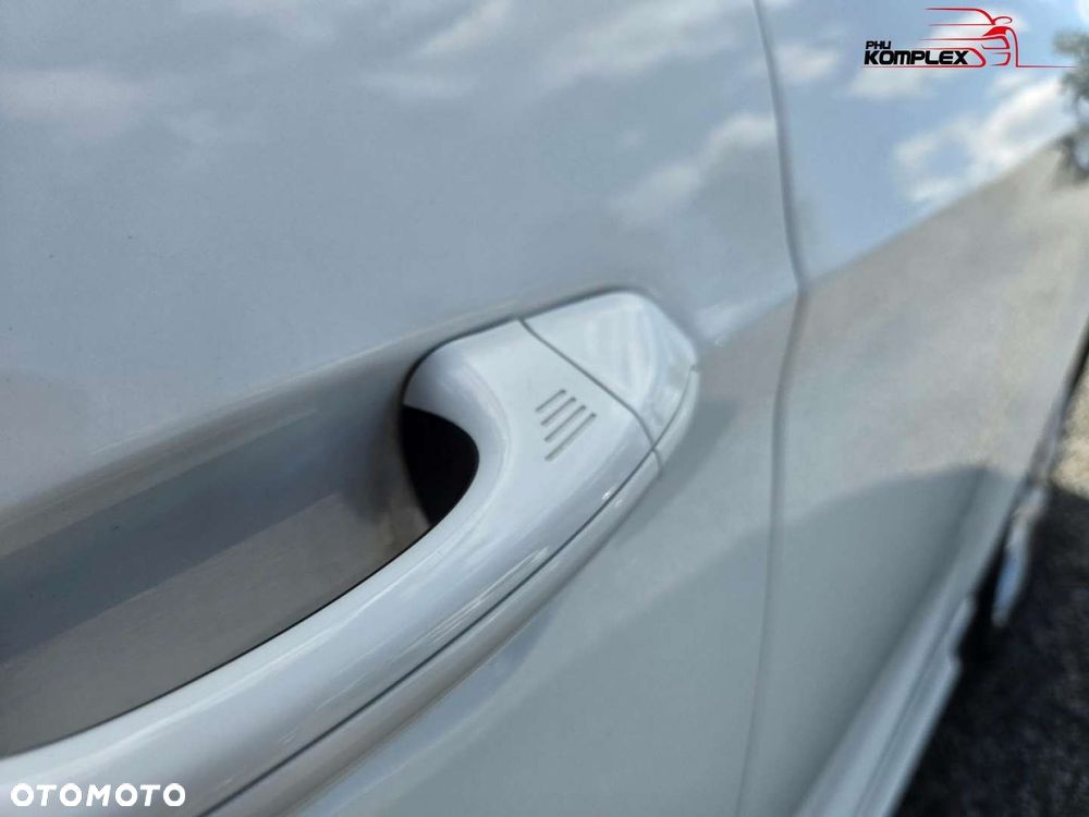 Ford S-Max - 34