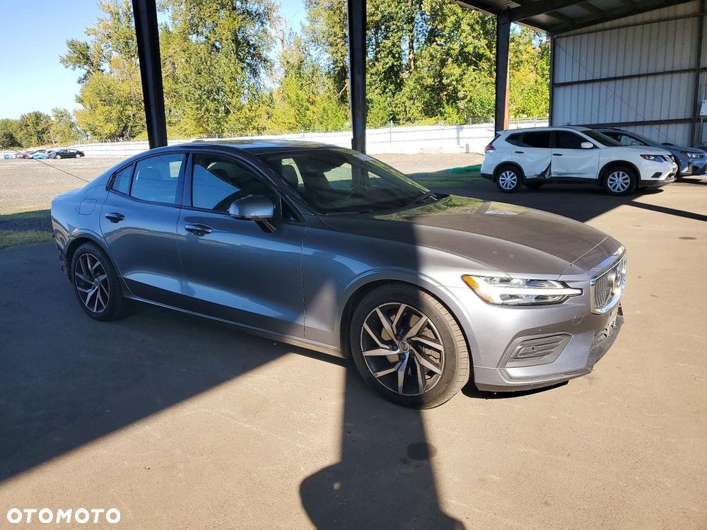 Volvo S60 2019 photo 4