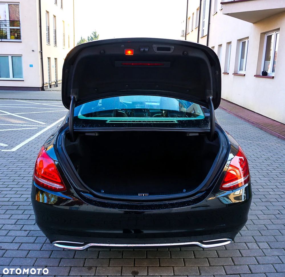 Mercedes-Benz Klasa C 180 7G-TRONIC Avantgarde - 22