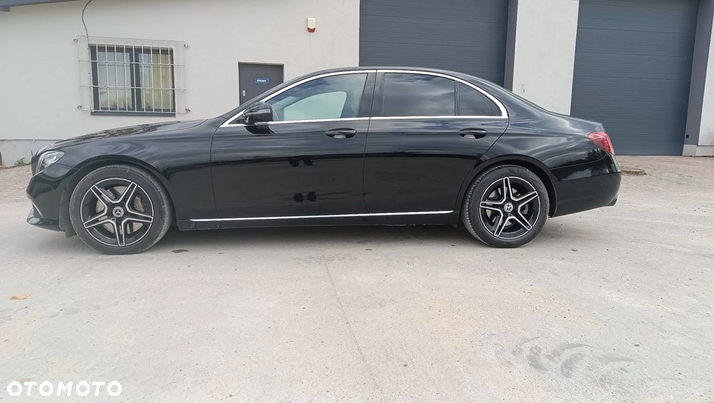 Mercedes-Benz Klasa E 400 d 4-Matic 9G-TRONIC - 5
