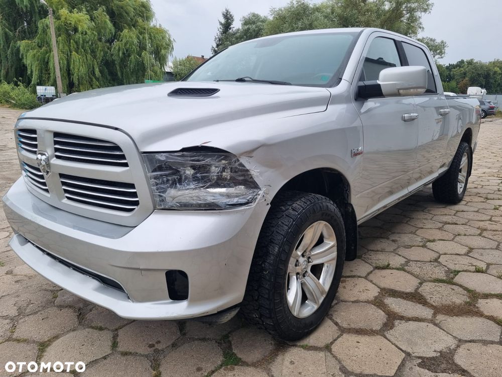 Dodge RAM 5.7 4x4 - 4
