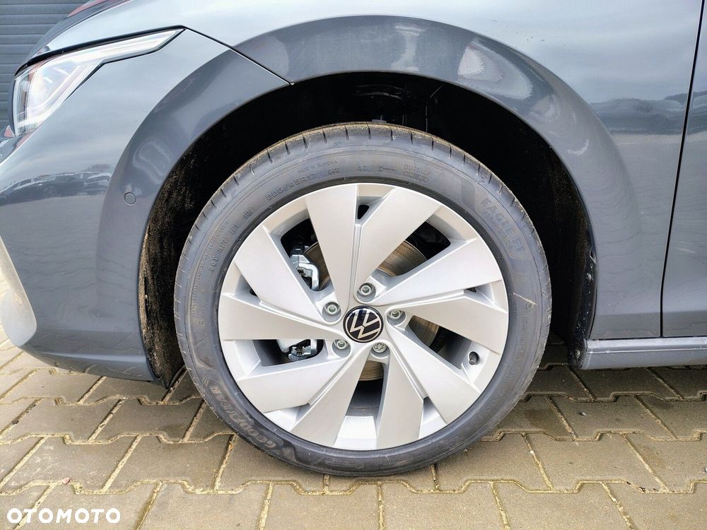 Volkswagen Golf Variant - 8