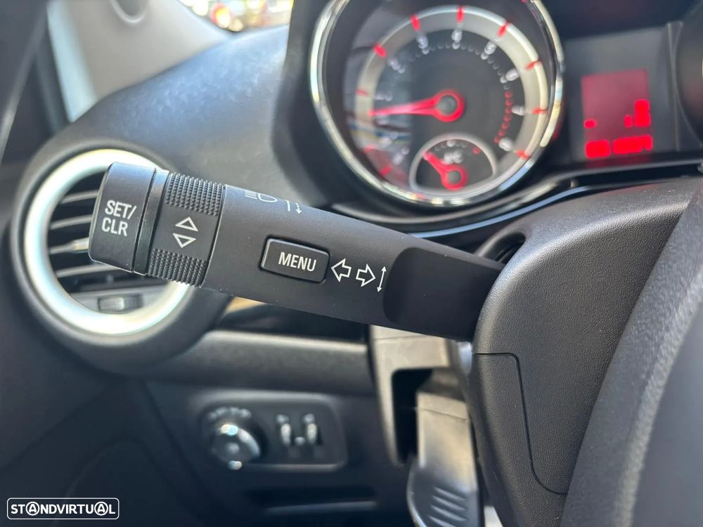 Opel Adam 1.0 T Glam - 26