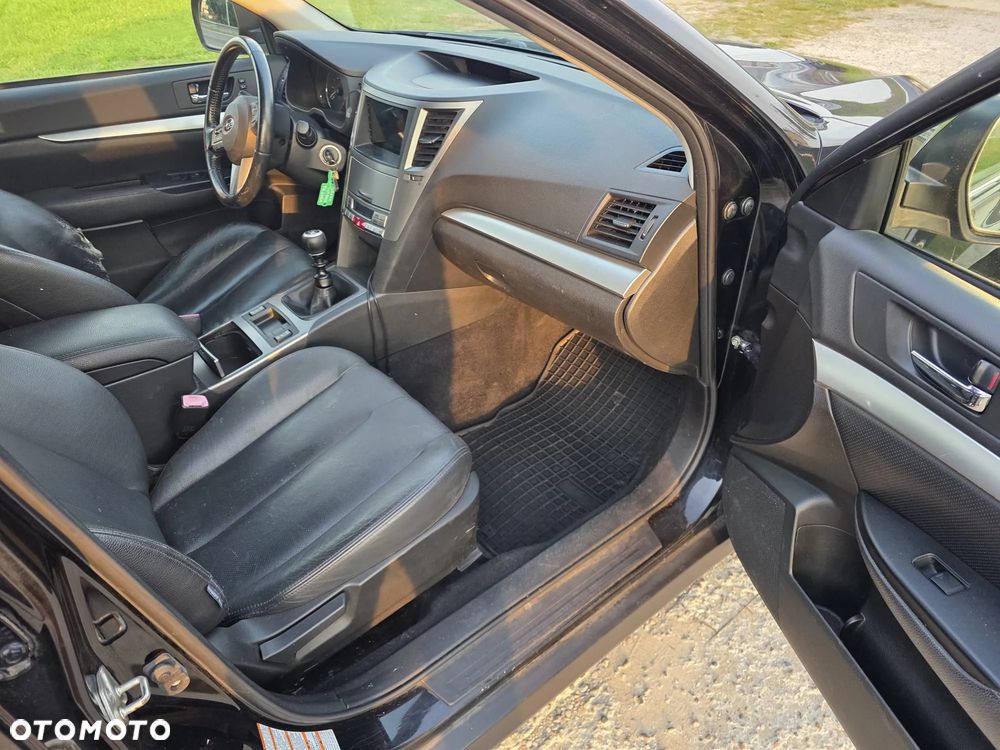 Subaru Legacy 2.0D RA HID - 11