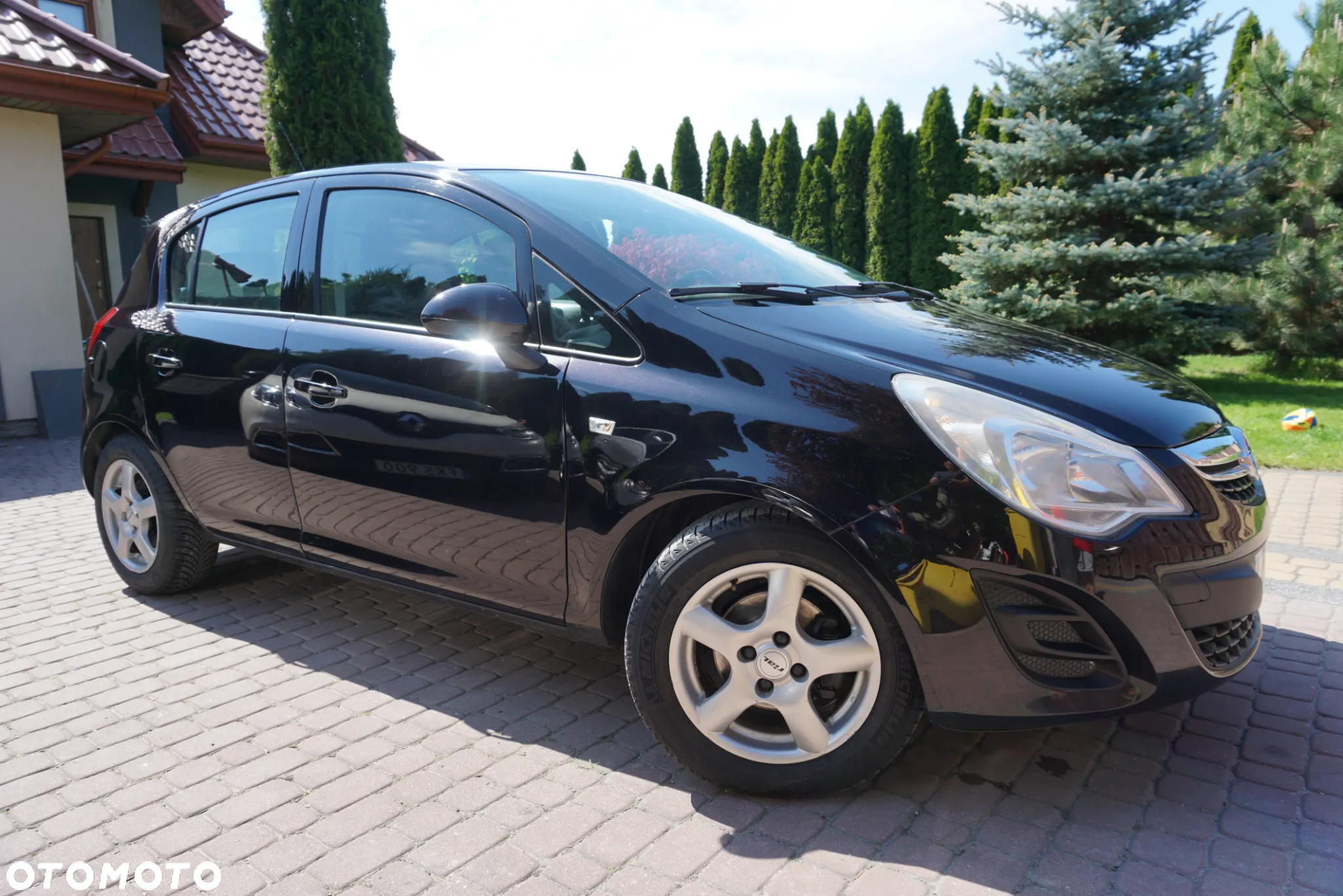 Opel Corsa 1.2 16V Essentia - 13