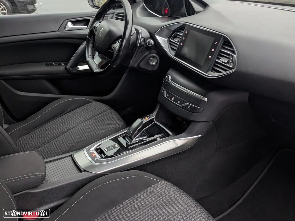 Peugeot 308 SW BlueHDi 130 EAT8 Stop & Start Active - 7