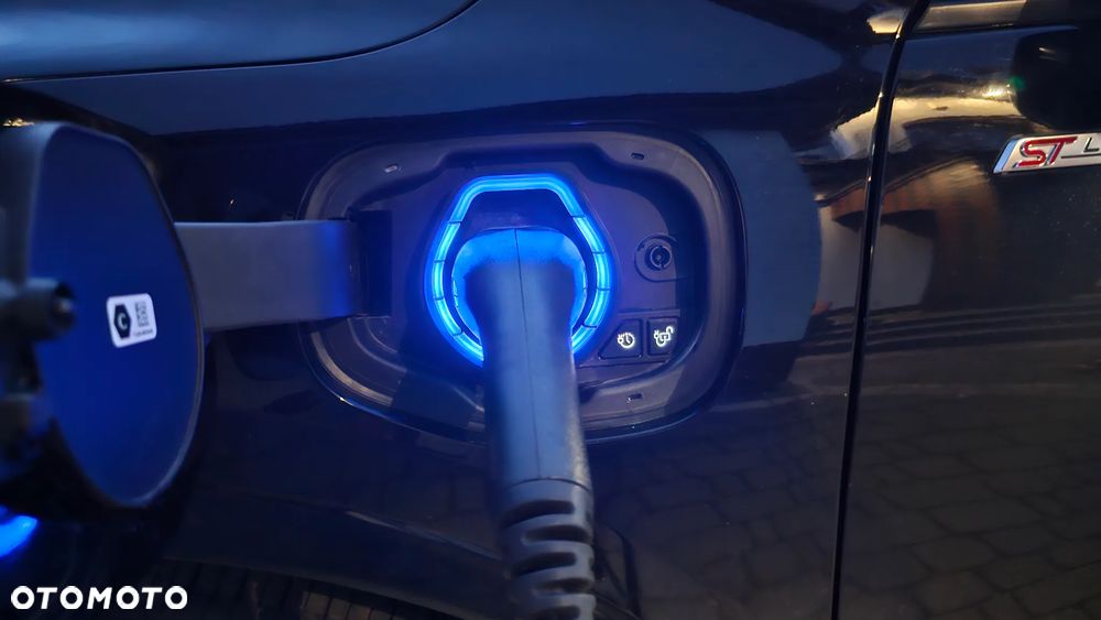 Ford Kuga 2.5 Duratec PHEV TITANIUM X - 36