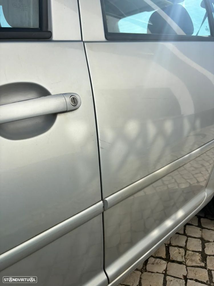 VW Golf 1.4i Conceptline - 13