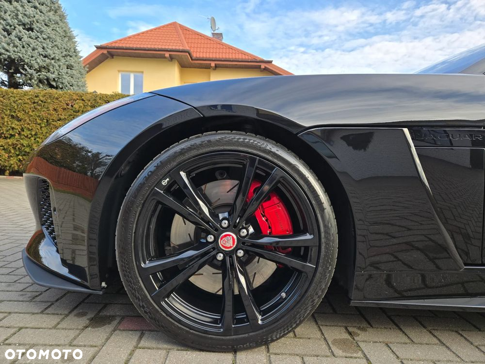 Jaguar F-Type Cabriolet AWD SVR - 17