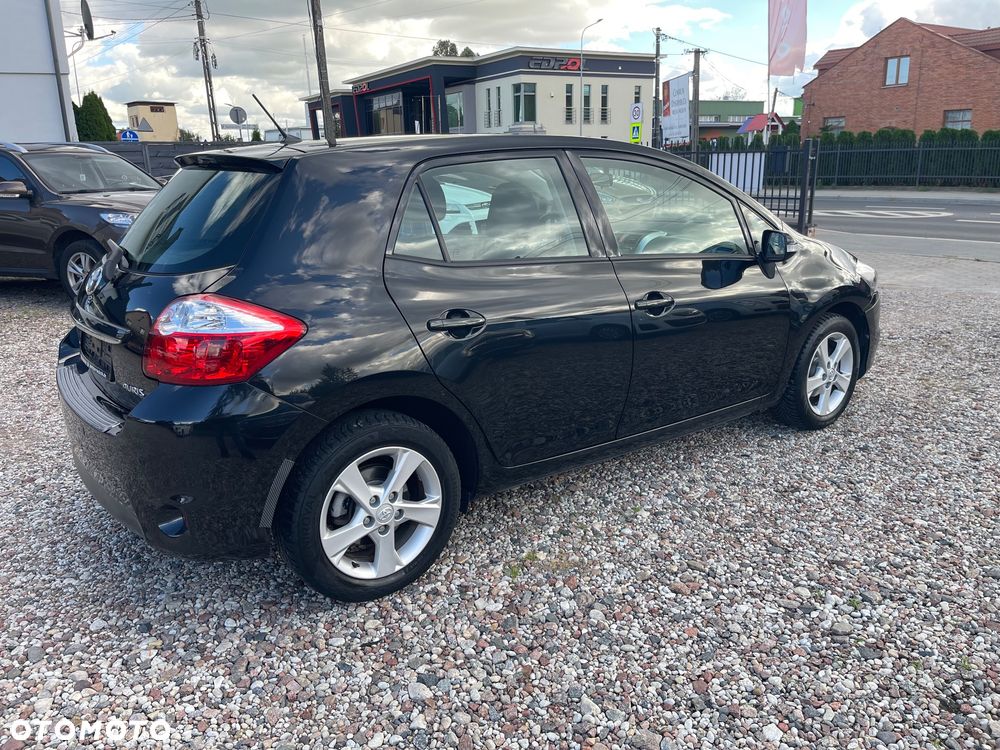 Toyota Auris - 4