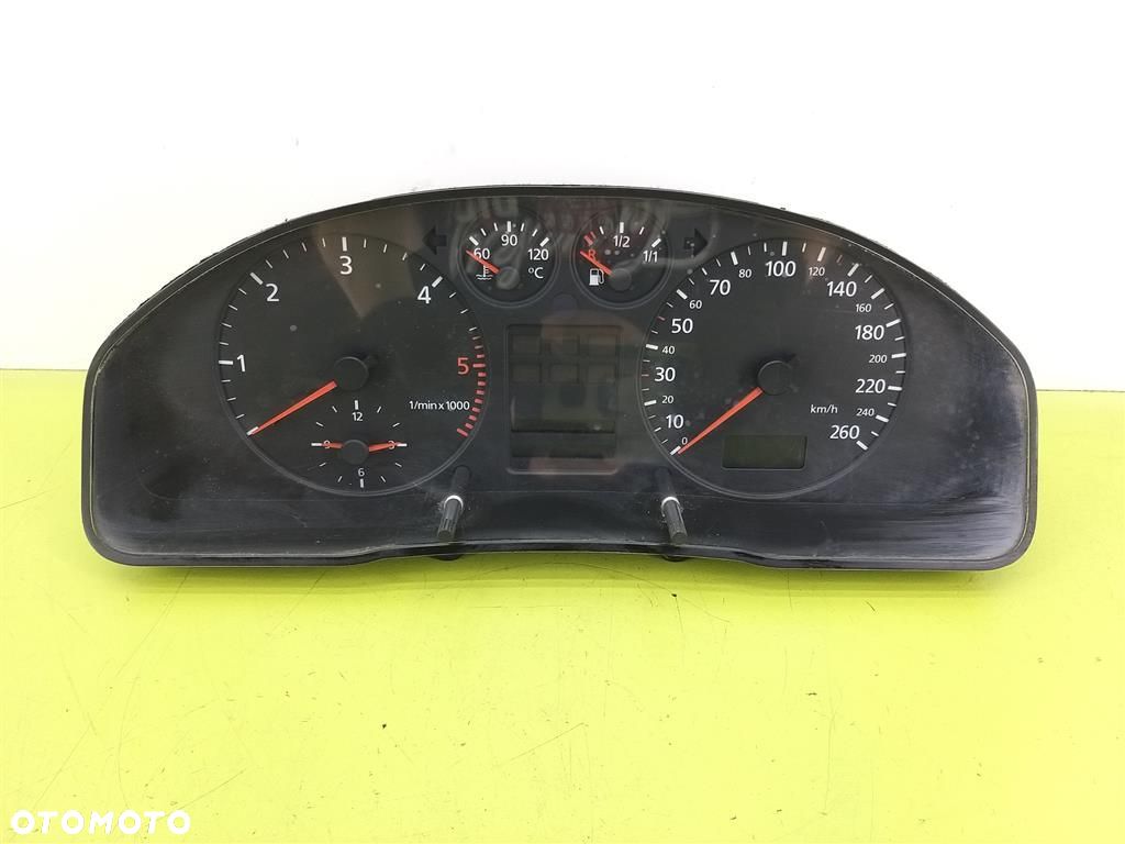 Licznik Audi A4 B5 1995-2001 1.9 TDI 8D0919861A EUROPA - 1