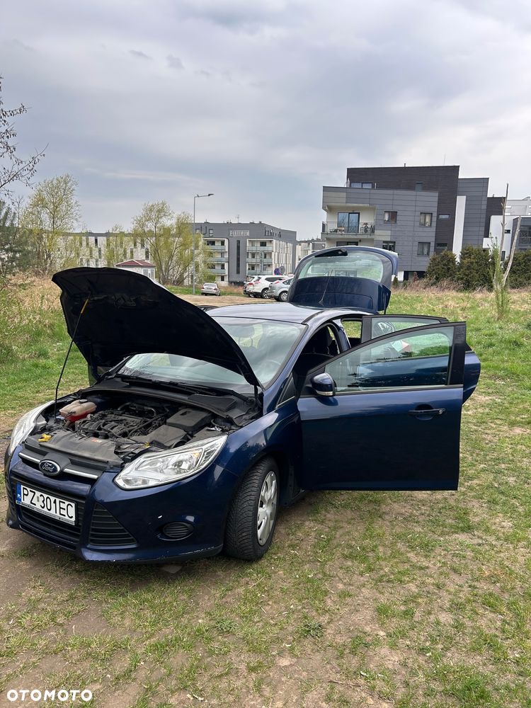 Ford Focus 1.6 Ambiente - 16