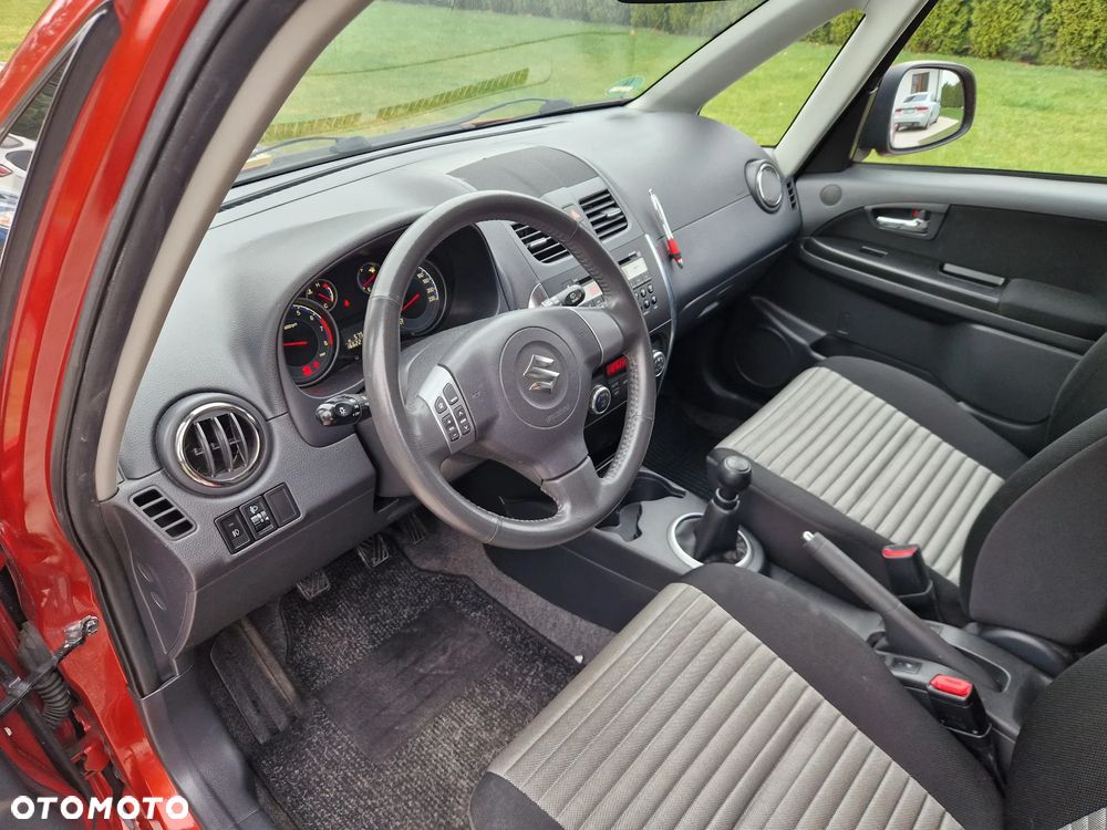 Suzuki SX4 1.6 VVT Streetline 4x2 Club - 32