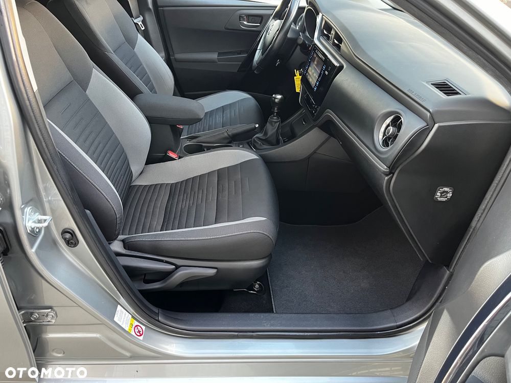Toyota Auris 1.2 Turbo Comfort - 28