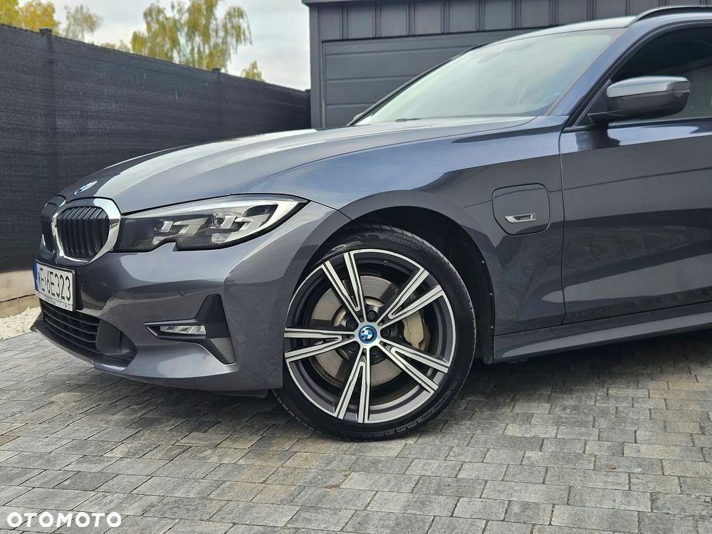 BMW Seria 3 - 17