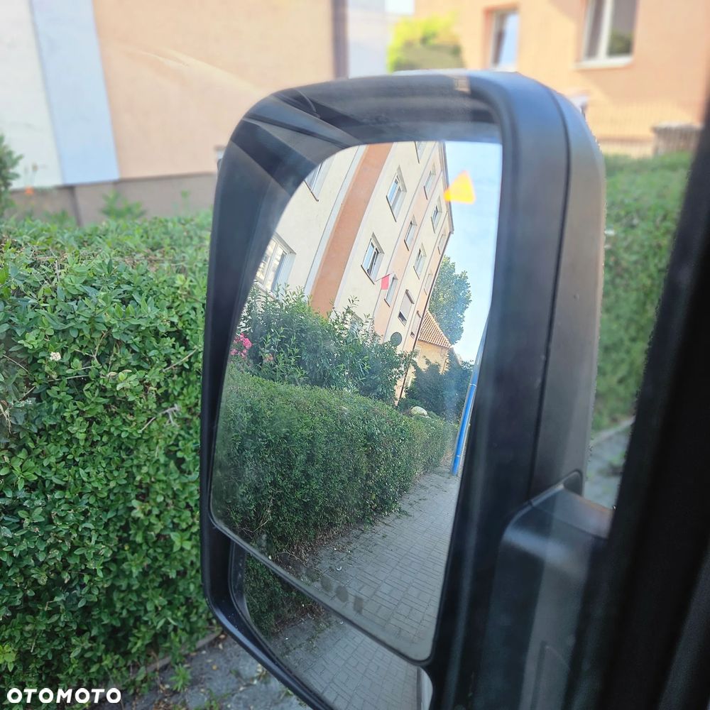 Mercedes-Benz Sprinter - 31