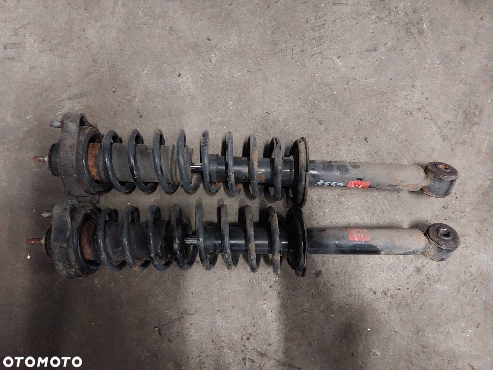 AMORTYZATOR + SPRĘŻYNA LEWY TYŁ + PRAWY TYŁ VOLVO V40 I LIFT - 1