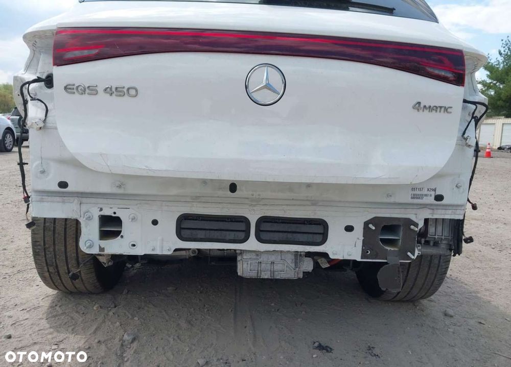 Mercedes-Benz EQS - 8