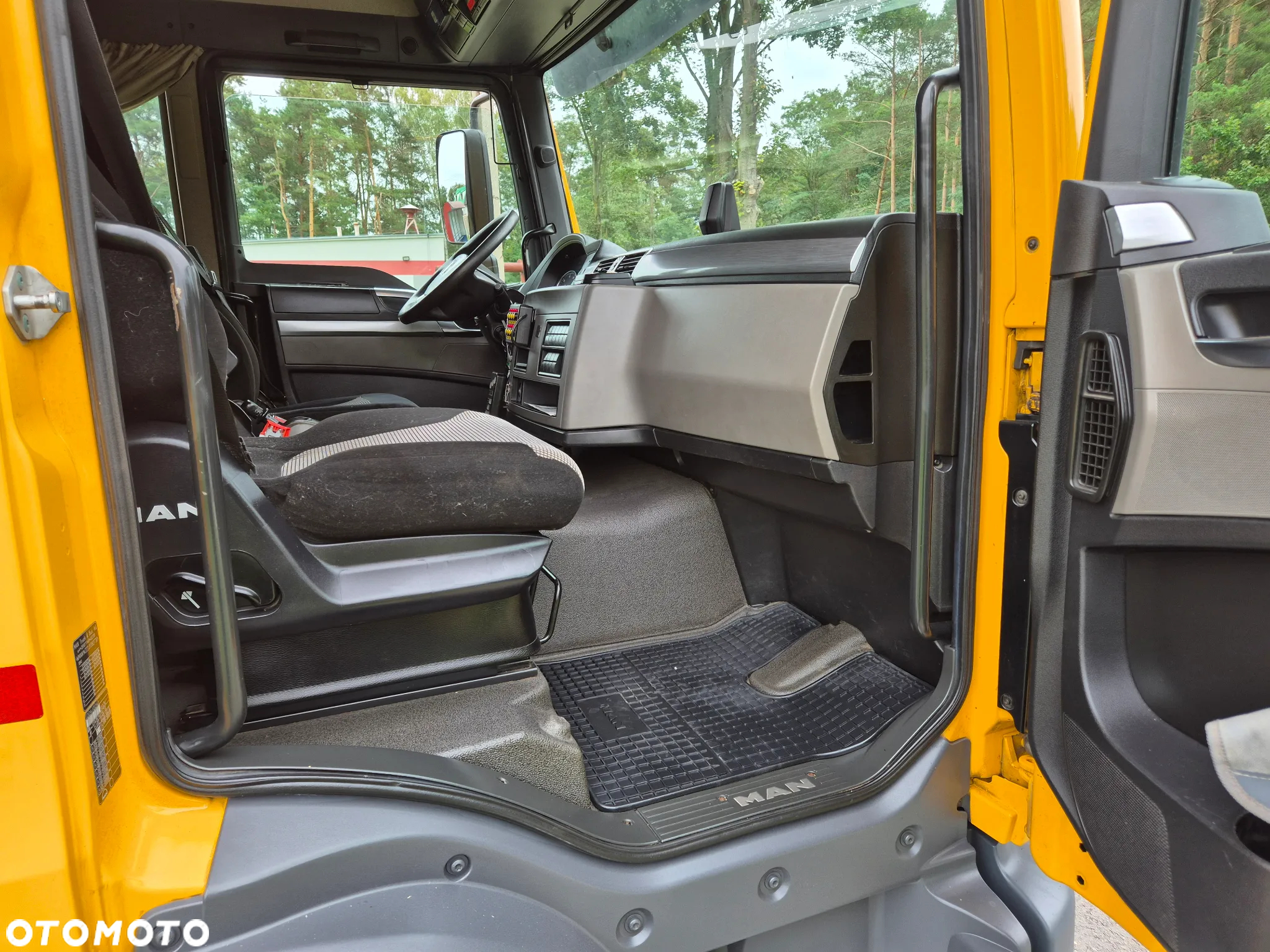 MAN TGL 250 - 27