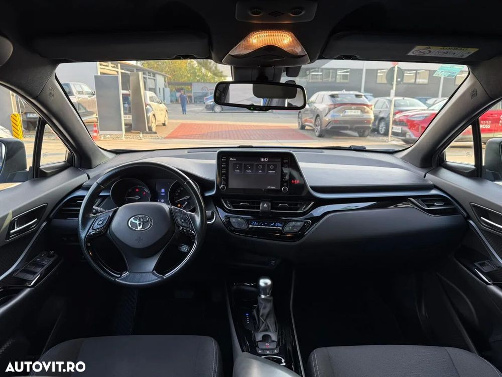 Toyota C-HR - 16