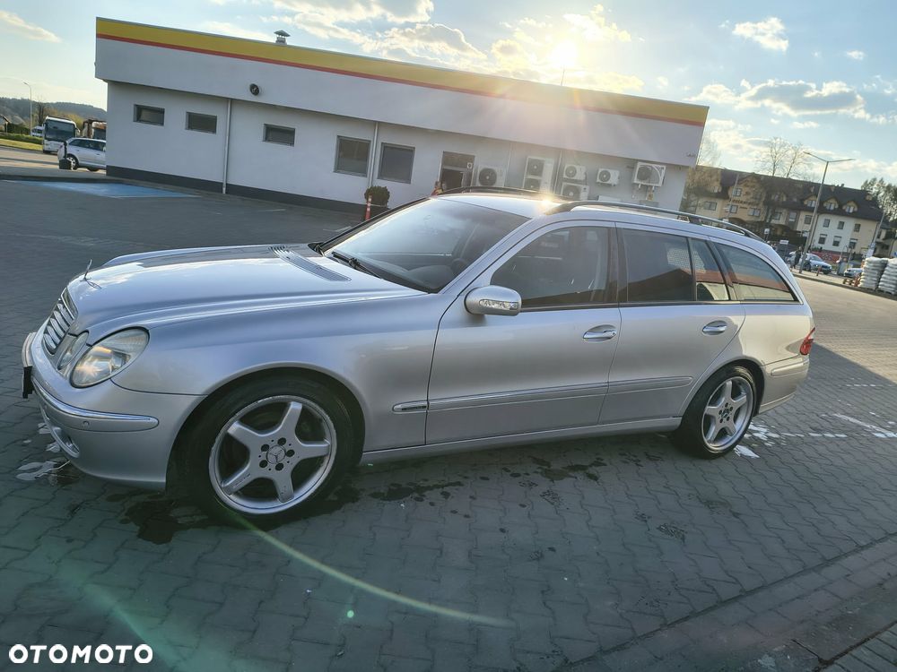 Mercedes-Benz Klasa E 200 Kompressor T Elegance - 3