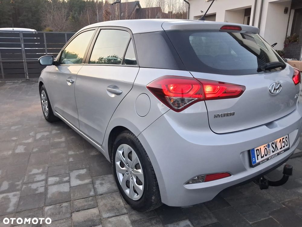 Hyundai i20 blue 1.2 Classic - 3