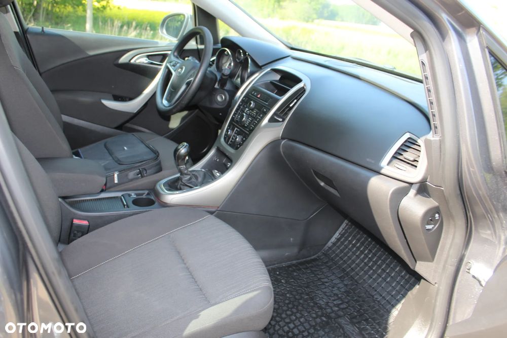 Opel Astra - 11