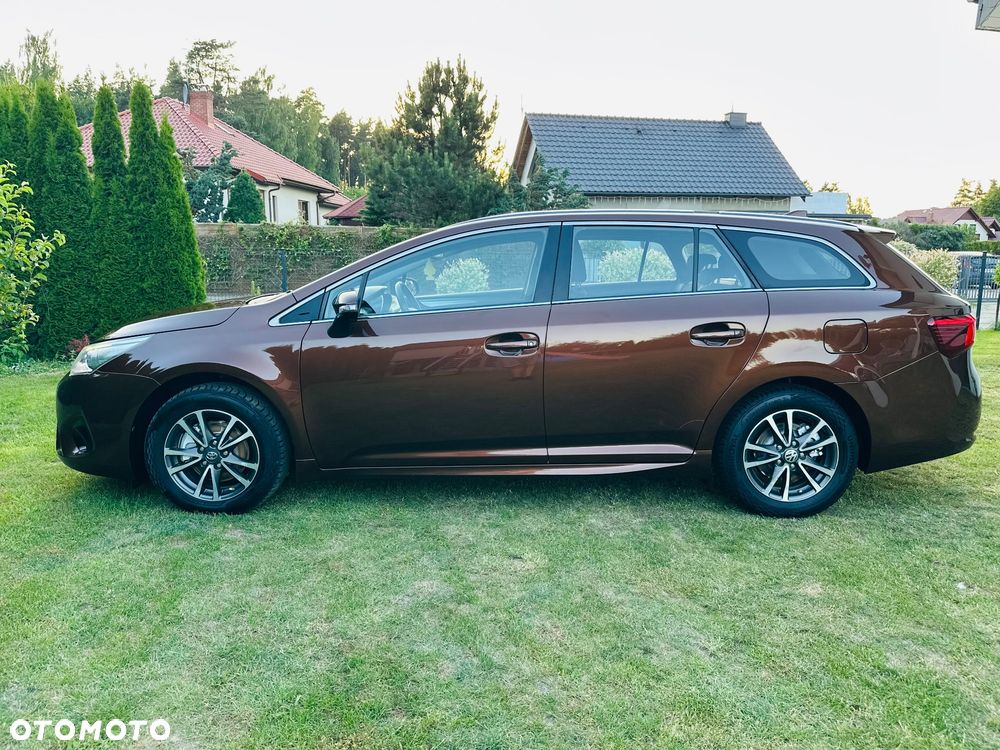 Toyota Avensis Touring Sports 1.6 D-4D Business Edition - 20