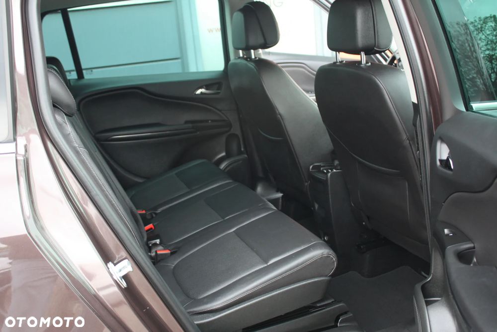 Opel Zafira 2.0 D (CDTI ecoFLEX) Start/Stop Business Edition - 28
