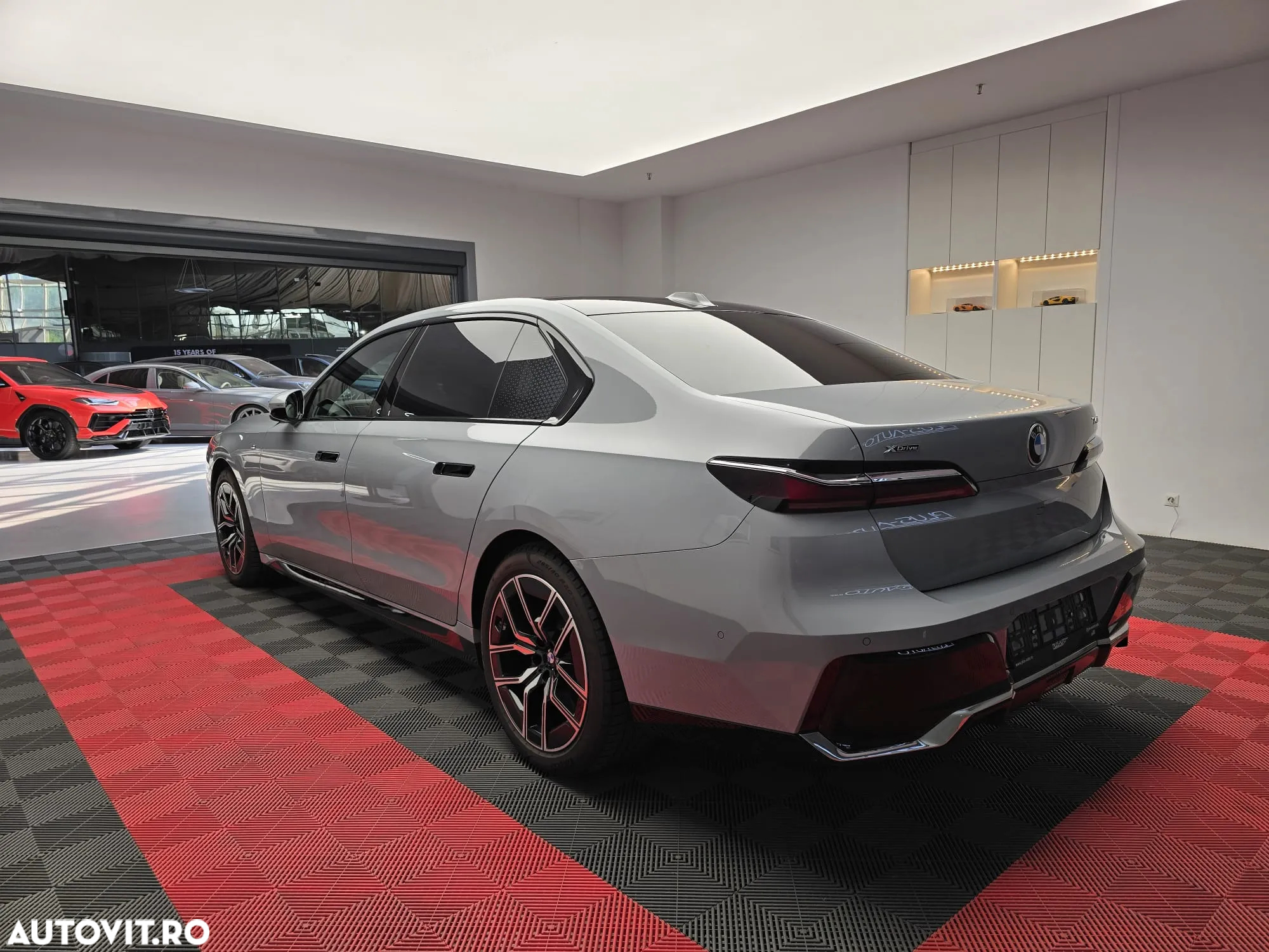 BMW Seria 7 740d xDrive MHEV - 7