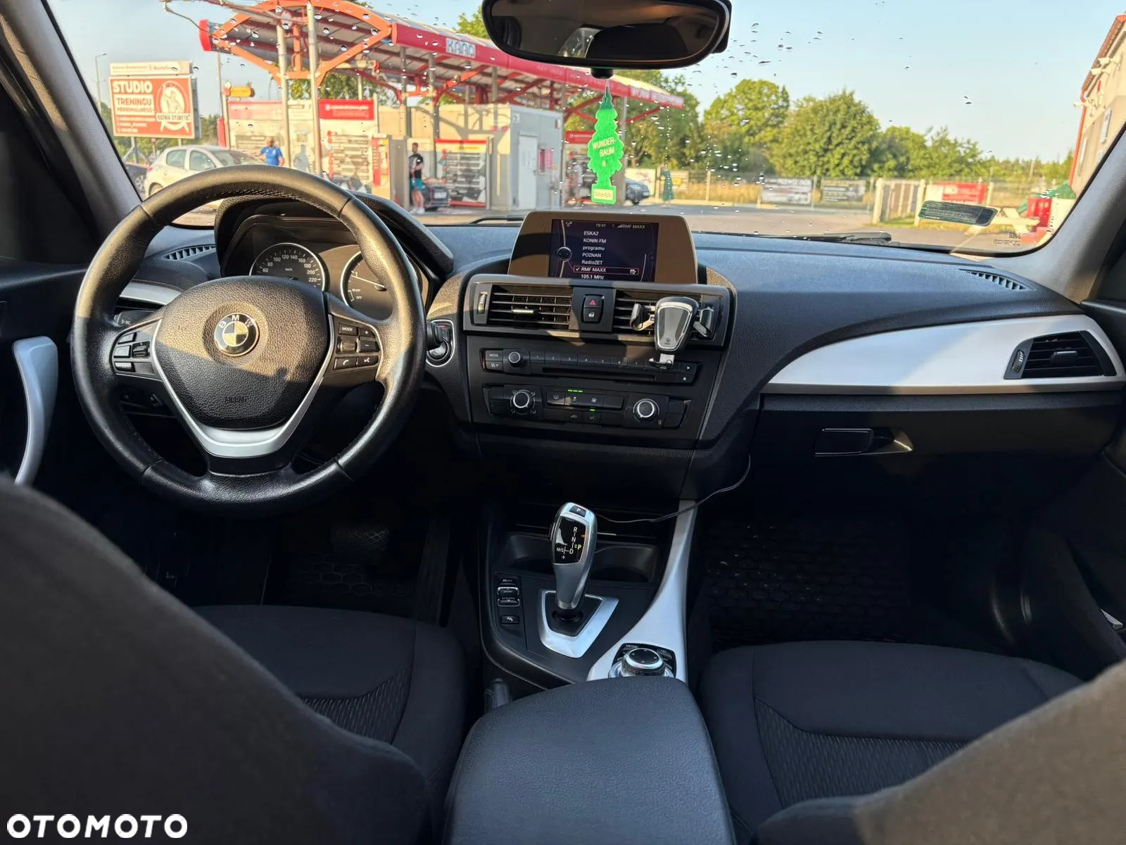 BMW Seria 1 116d - 11