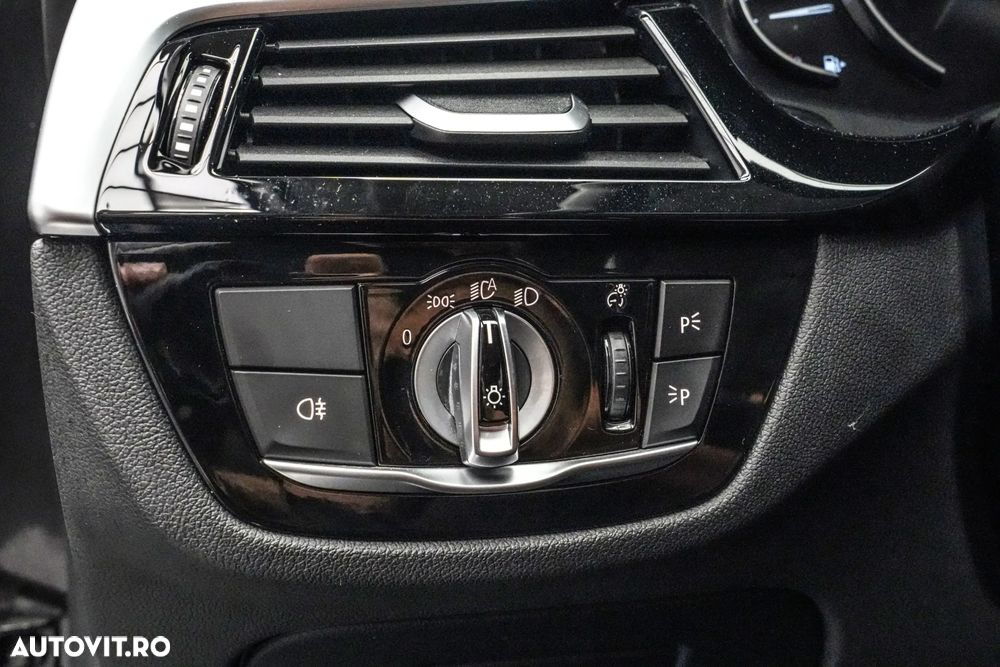 BMW Seria 5 520d AT - 23