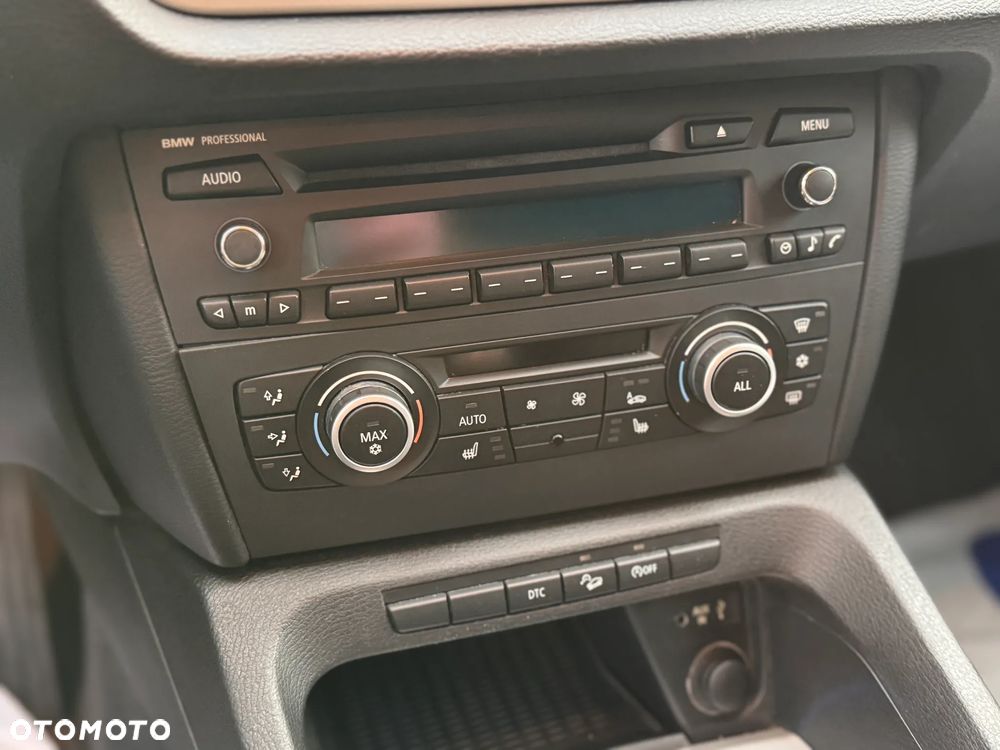 BMW X1 xDrive18d Sport Line - 16