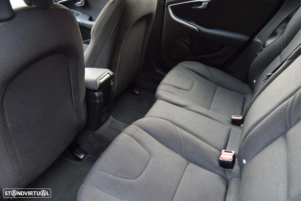 Volvo V40 2.0 D2 Kinetic - 13