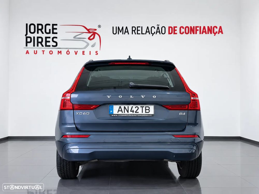 Volvo XC 60 2.0 B4 Momentum - 15